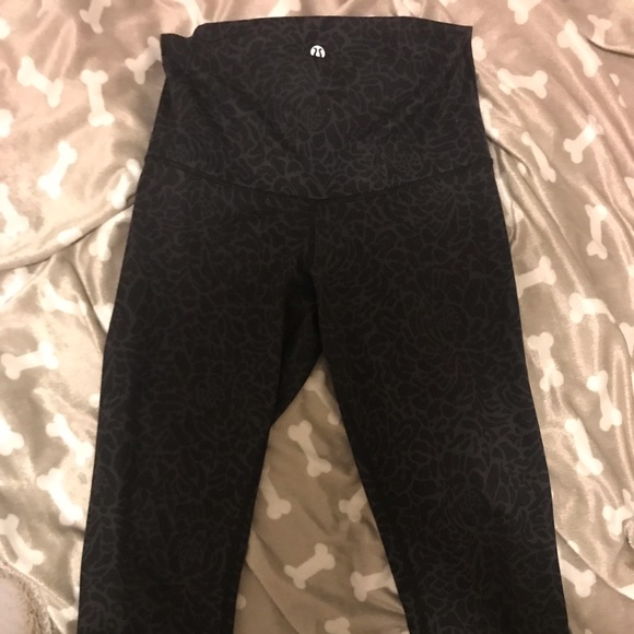 RARE lululemon leggings - Picture 2 of 3